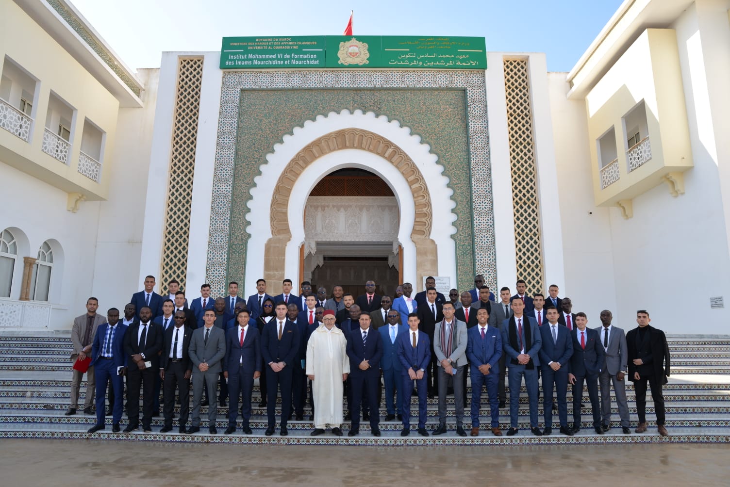 حول زيارة وفد من متدربين بالمدرسة الملكية لضباط الدرك بالدار البيضاء